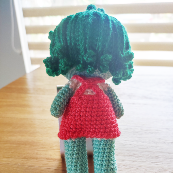 Flora Muñequita Amigurumi 3