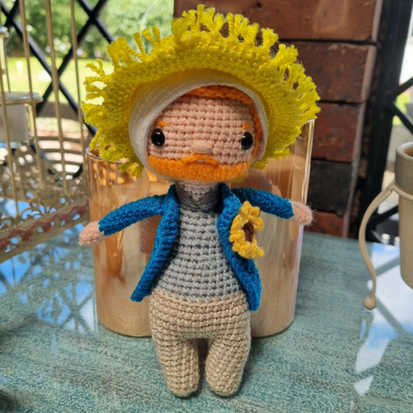 Vincent van Gogh Amigurumi 4